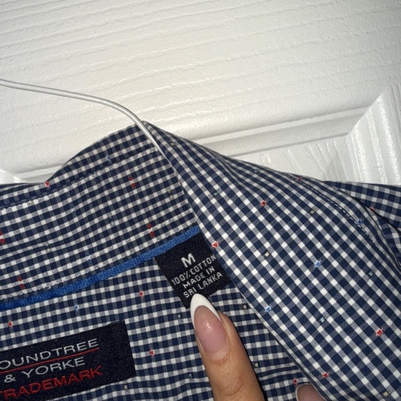 Roundtree & Yorke Blue and White Casual Button Down Shirt - Picture 4 of 6